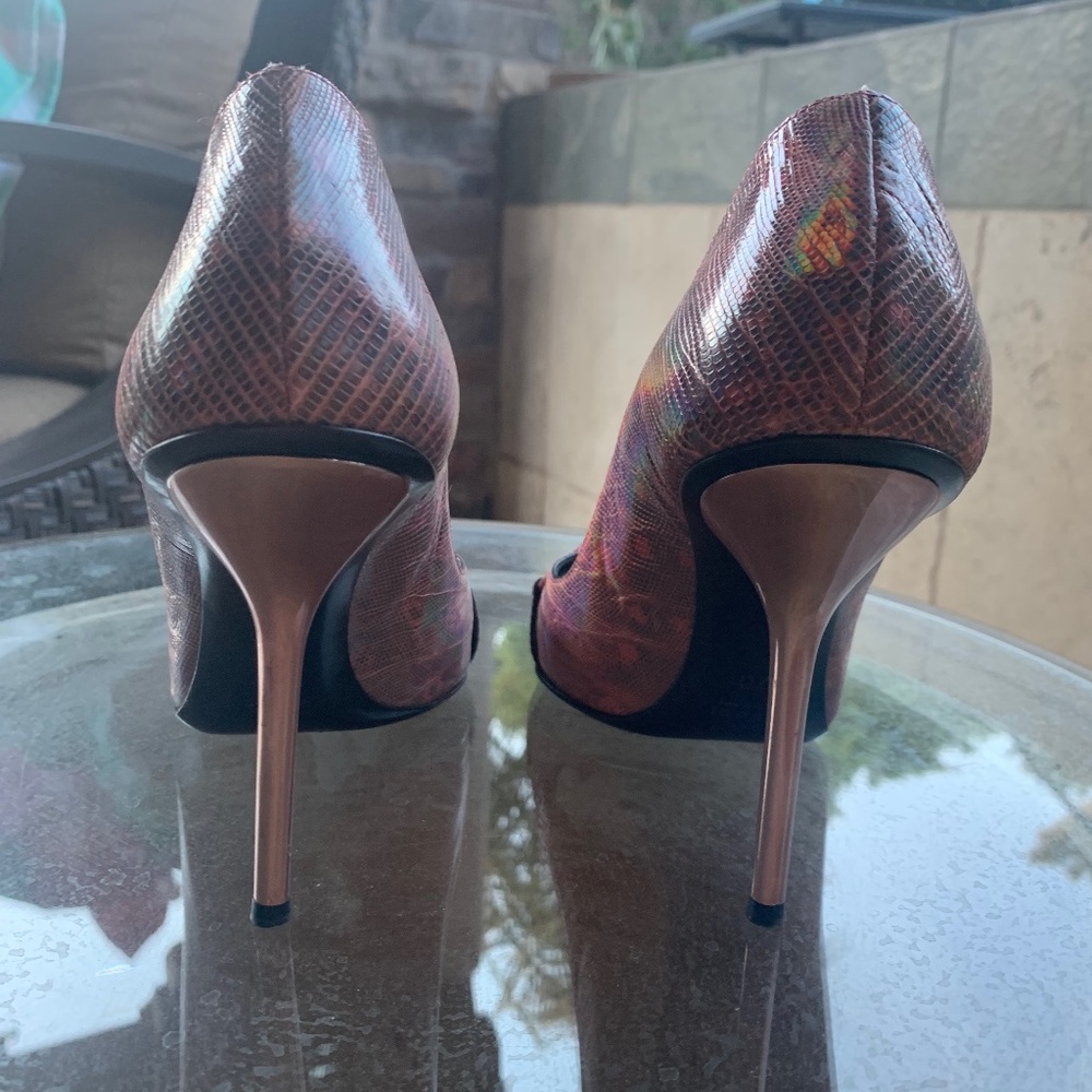 Gucci Metallic Python Peep Toe Pumps - Picture 10 of 14